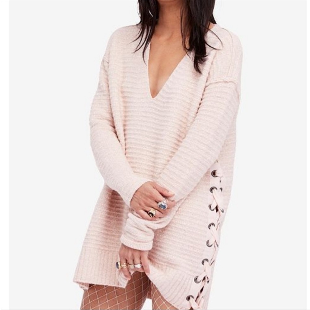 NWT! Free People medium Rose lace up sweater